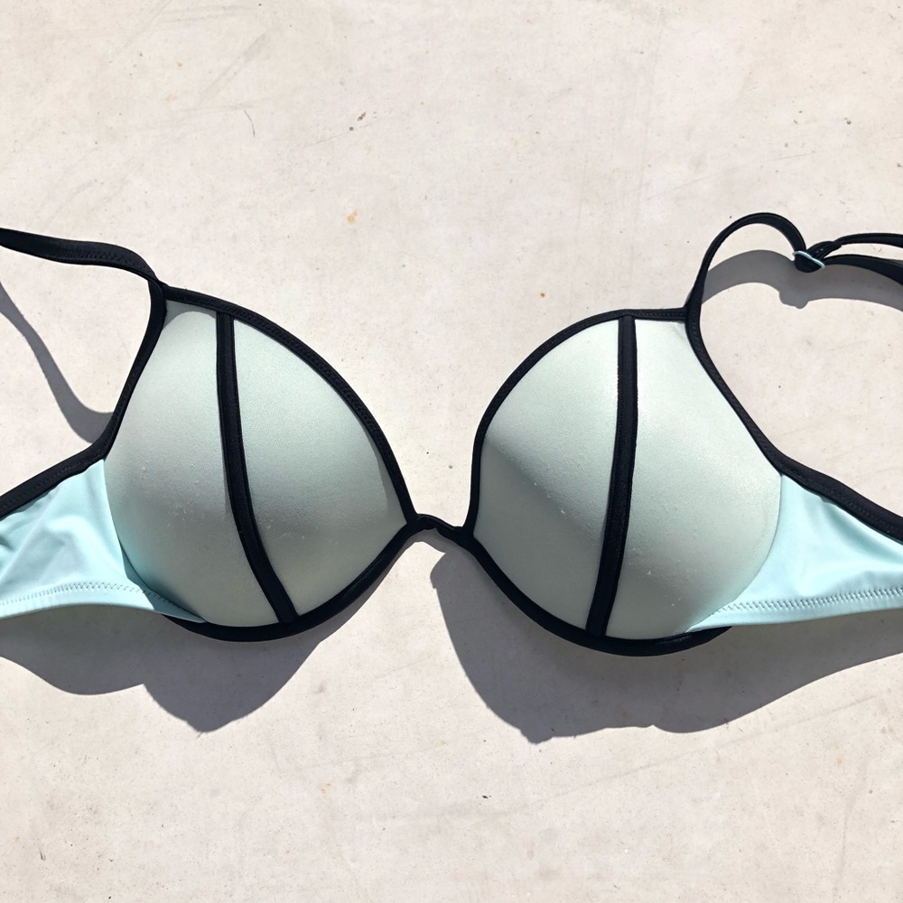34D Victoria’s Secret Lined Bathing Suit